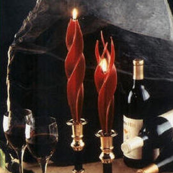 NWT in Box Dadant & Sons, Inc. Holiday Hues 12" Triple Spiral Taper Candles - Picture 3 of 12